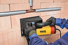 Применение алмазного штробореза и шлифовально-разрезного станка Rems Krokodil 180 SR